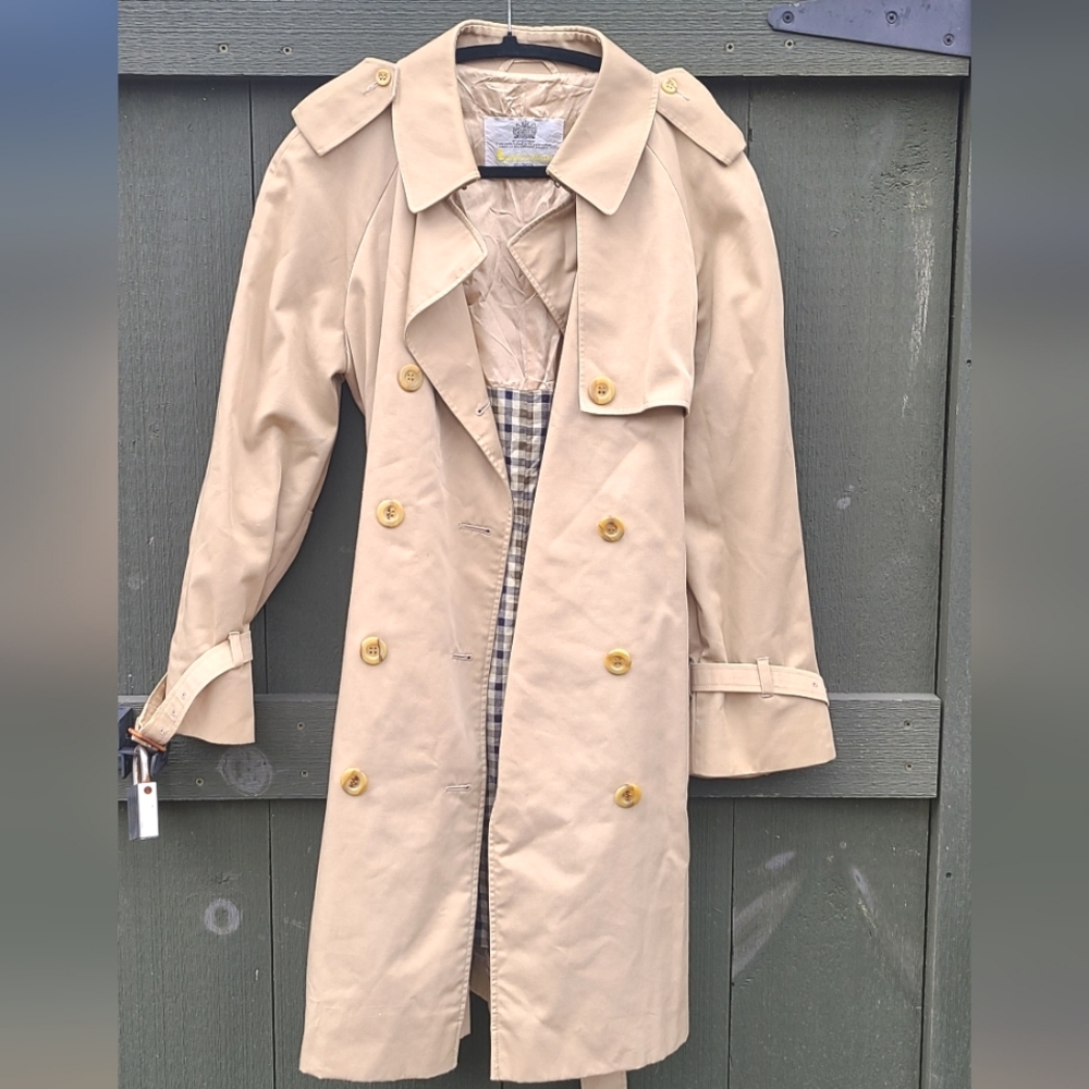 Vintage Aquascutum Trench freshly drycleaned - Picture 2 of 15